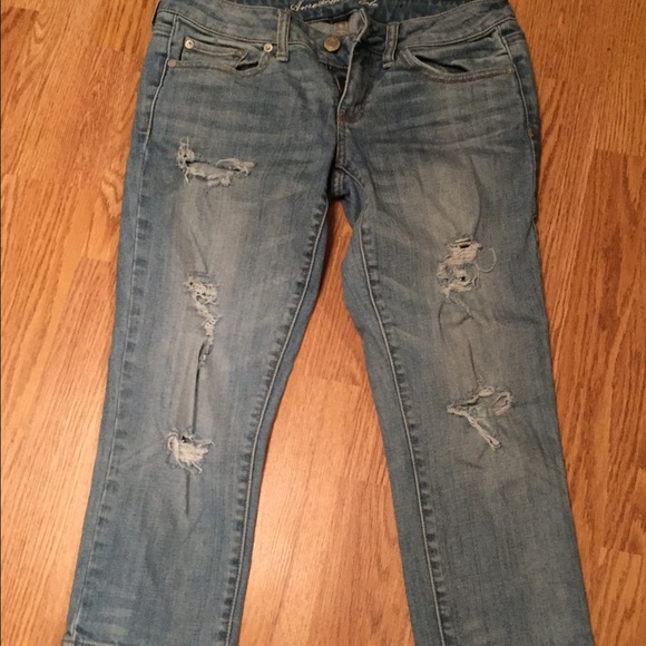 American eagle distressed skinny crop Capri sz 6R