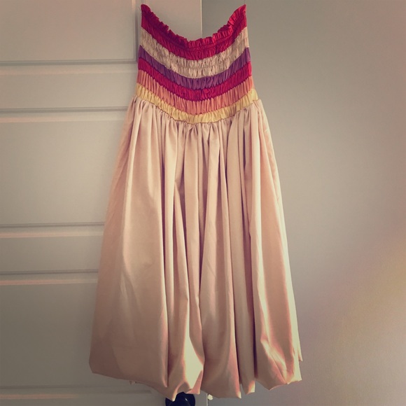 Strapless dress