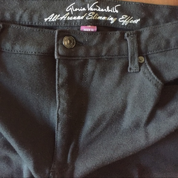Gloria Vanderbilt slimming black slacks