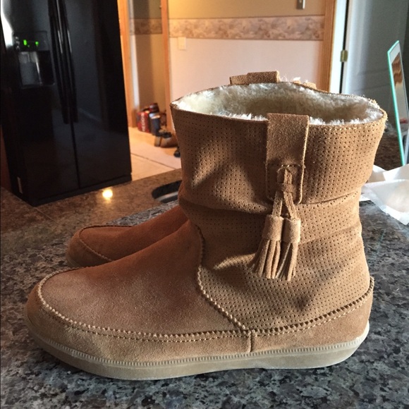 American eagle tan boots
