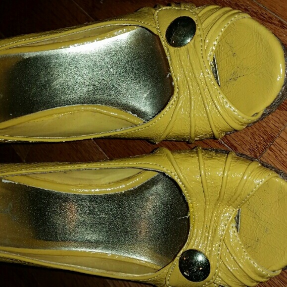 💛💛Wedges - Picture 3 of 4