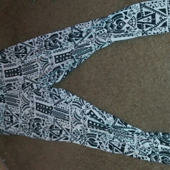 Rue 21 boho hipster leggings