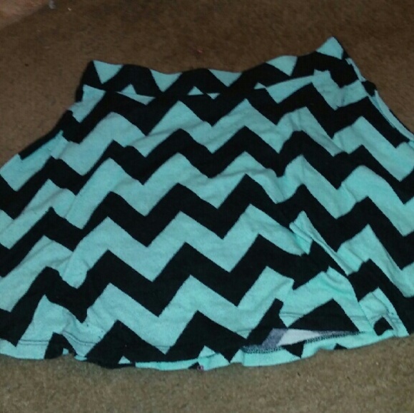 Rue 21 skater skirt