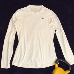 NIKE Fit Dry Workout Fitness Top