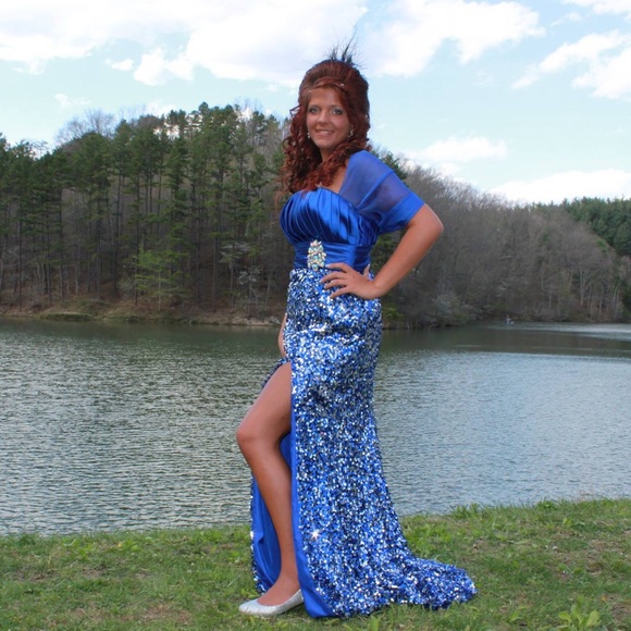 Royal blue prom dress.