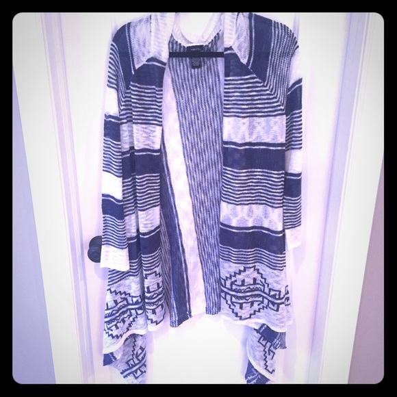 ‼️SOLD‼️Rue21 Cardigan