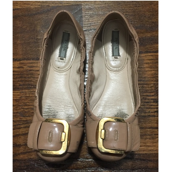🎉SALE🎉Prada Nude Patent Leather Buckle Flat