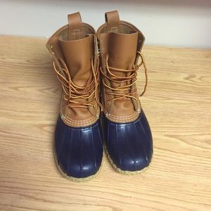 Size 8M L.L.Bean boots. 8inches. Tan/Navy