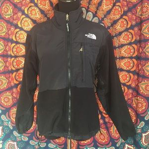 NORTH FACE FLEECE ZIP-UP! ❄️