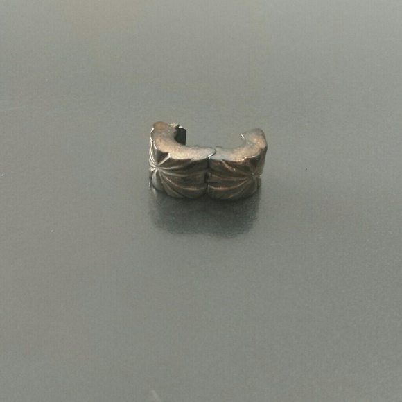 Pandora bead clip