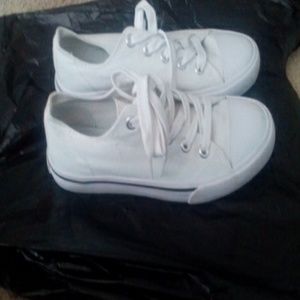Bongo shoes