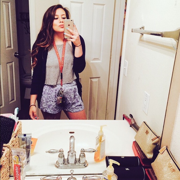 Meet your Posher, Breanna