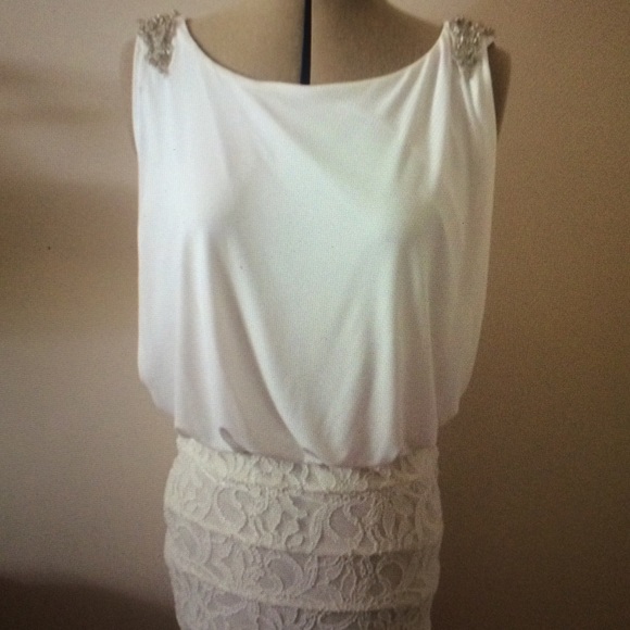 Dresses & Skirts - Beautiful white dress