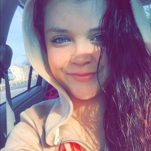 Meet your Posher, Shaela