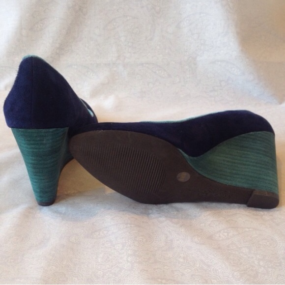 💙HP 9/24💙 Lucky Brand Suede Wedges - Picture 3 of 4