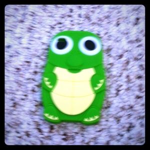 A froggy iPhone 3 phone case