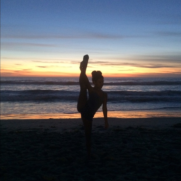 Meet your Posher, Isabelle - Picture 1 of 1