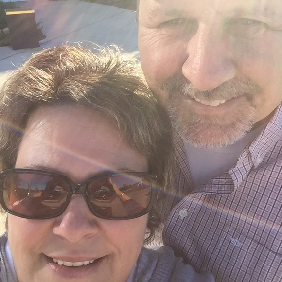 Meet your Posher, Debra - Picture 1 of 1