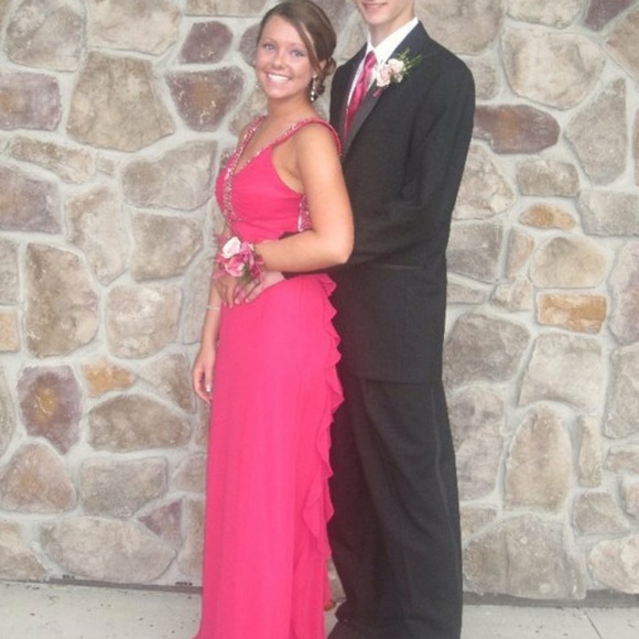 HP✨Gorgeous Pink Prom Dress 🎀 - Picture 2 of 3