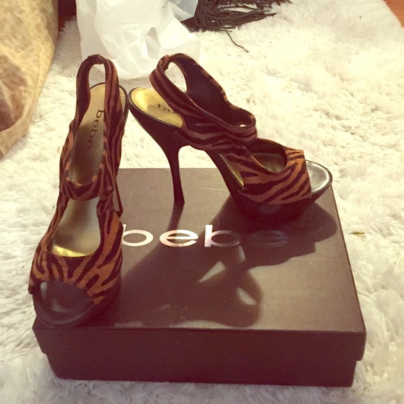 BEBE platform heels 🌟