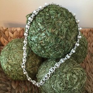 Pearl and diamond necklace