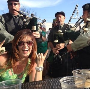 ☘Green tank top St Patrick's day w/ lace sheer☘