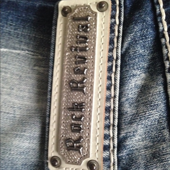 Trading W/ @carolevelyn - Picture 2 of 4