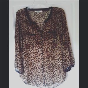 🐆Leopard Print Sheer Blouse🐆