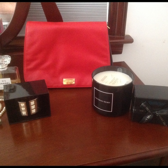 FENDI perfumes purse w/Vs bracelet+Candle NWT