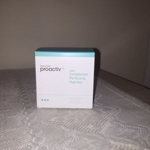 Proactiv+ Complexion Perfecting Hydrator (Step 3)