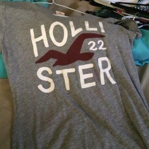 hollister tshirt