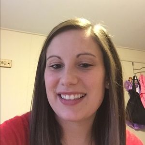 Meet your Posher, Alisha