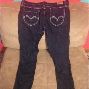 Levi skinny jeans dark wash