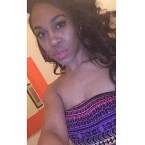 Meet your Posher, Alexis