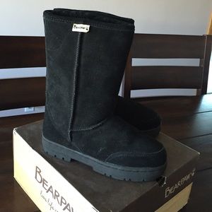 Black Bearpaw suede winter boots size 6
