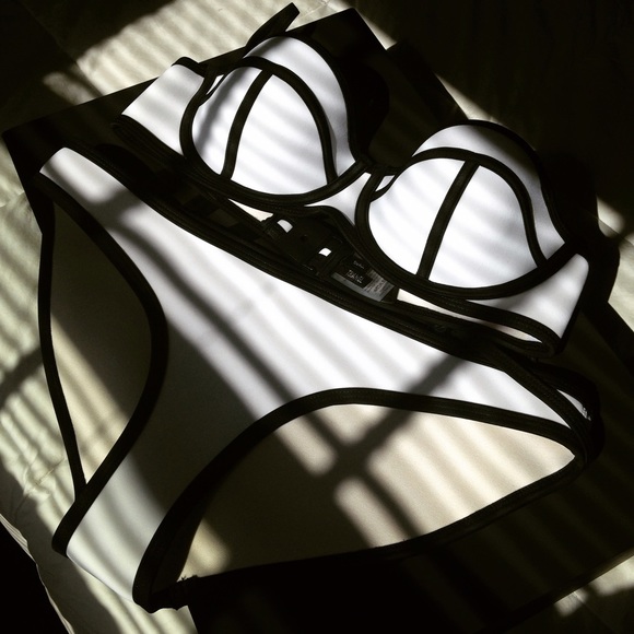 MILLY-Indiana Ice Triangl Bikini Size Small