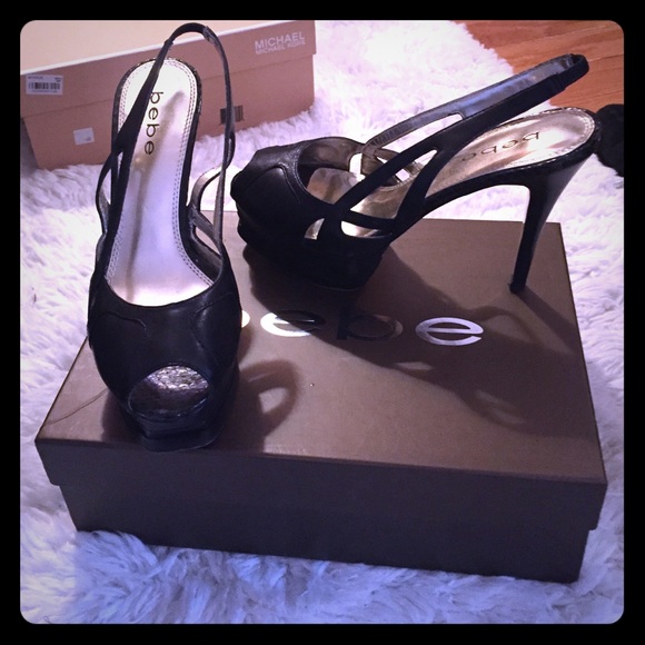 BEBE classy black platforms