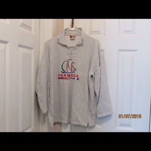 Bermuda sweatshirt
