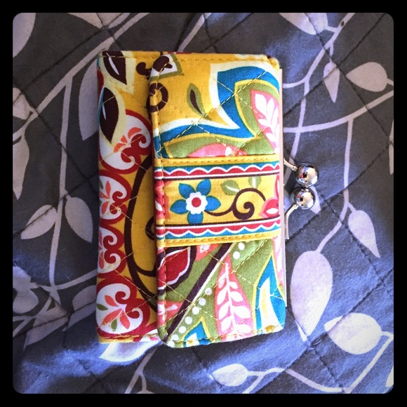 Vera Bradley- New Provençal kisslock wallet