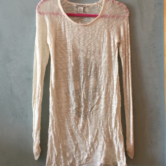 Skull top. Does not fit. - Picture 1 of 3