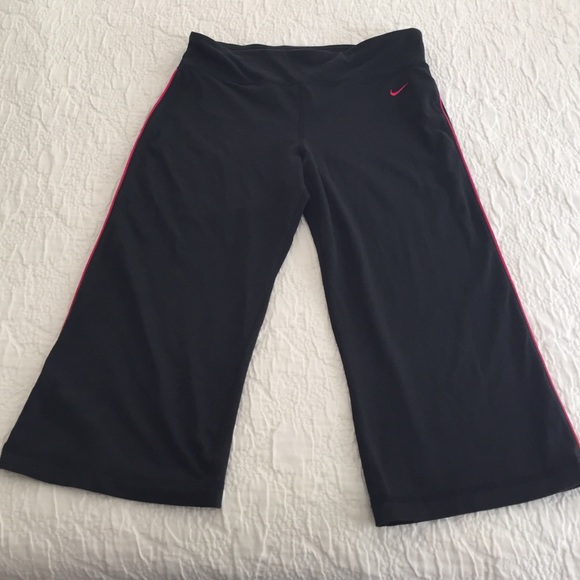 Nike dryfit yoga pants