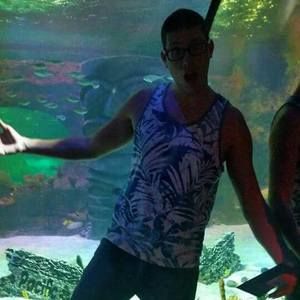 Meet your Posher, Christopher