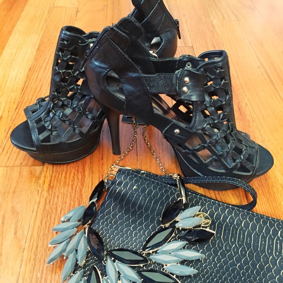 Qupid Netted Heels