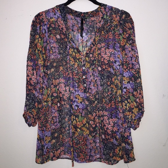 Silk flower blouse (size small) - Picture 1 of 3