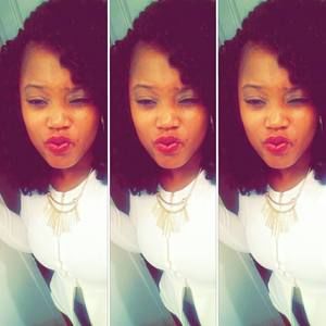 Meet your Posher, Rayshonda