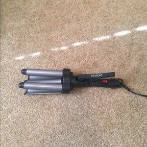 Revlon triple hair curler
