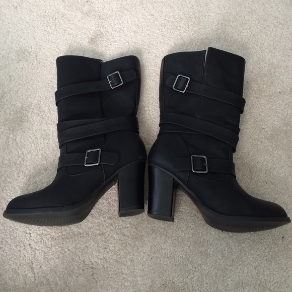 Apt 9 black buckle heel boots