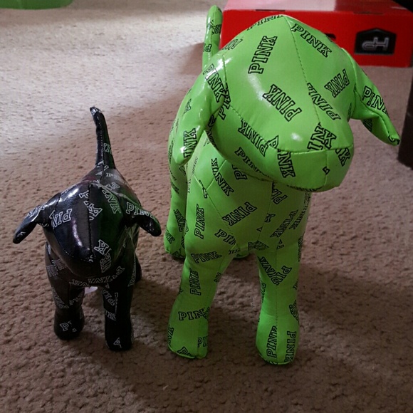 VS pink dogs. - Picture 1 of 3