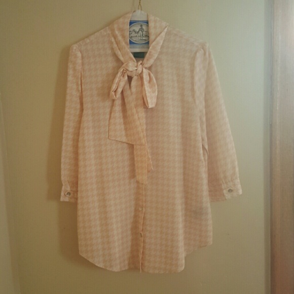 Kardashian kollection blouse