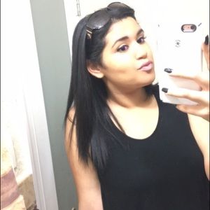 Meet your Posher, Julissa